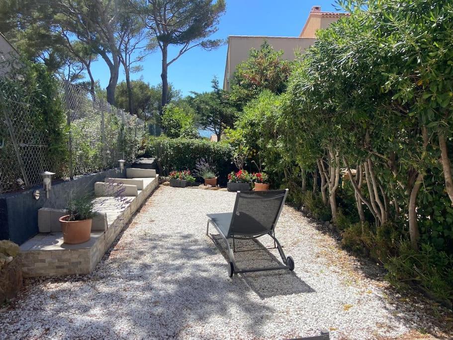 Logement Entier T2 Climatise, Parking Gratuit, Jardin, Plage A 2Min A Pied Sanary-sur-Mer Dış mekan fotoğraf